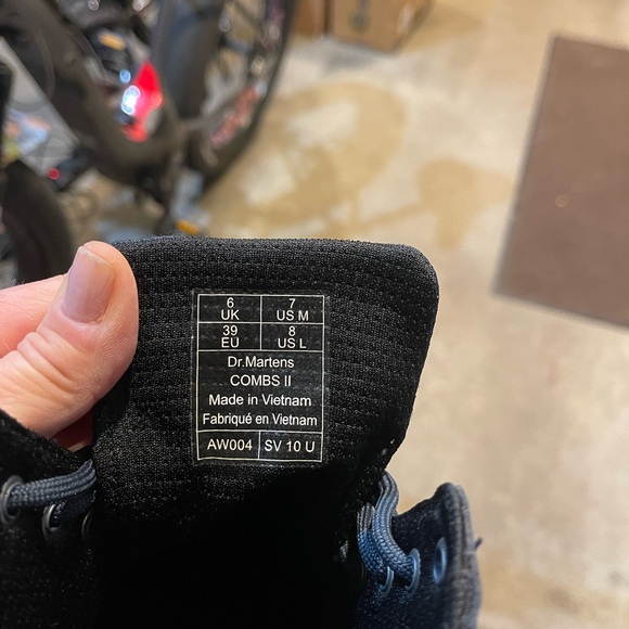 Dr. Martens Comb combat boot unisex size 7 navy blue - Picture 5 of 5